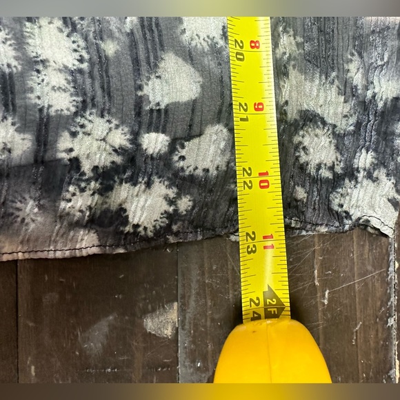 Marie Oliver Silk Haley Blouse in Jade Speckle - Size Medium - Picture 12 of 13